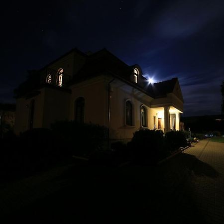Prestige Bed and Breakfast Wierzchowisko Εξωτερικό φωτογραφία